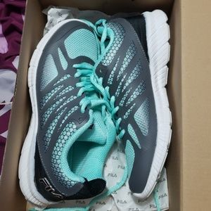 FILA memory foam shoes